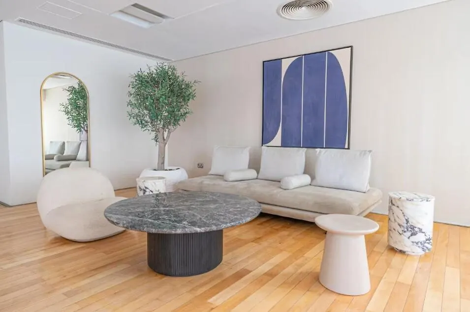 Apartment First Class 1Br Downtown Lively Getaway Dubai